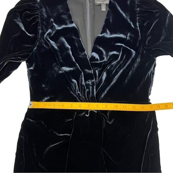 Banana Republic Velvet Twist-Front Deep-V Mini Black Dress 4 Tall NWOT - Picture 9 of 16